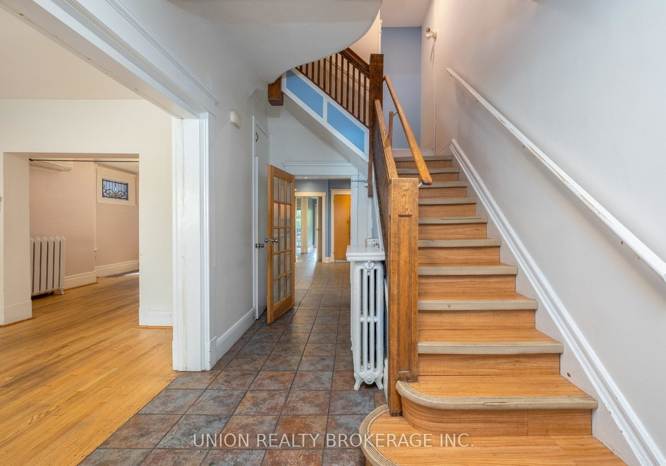 9-simpson-avenue-toronto-toronto-ontario-e13763080