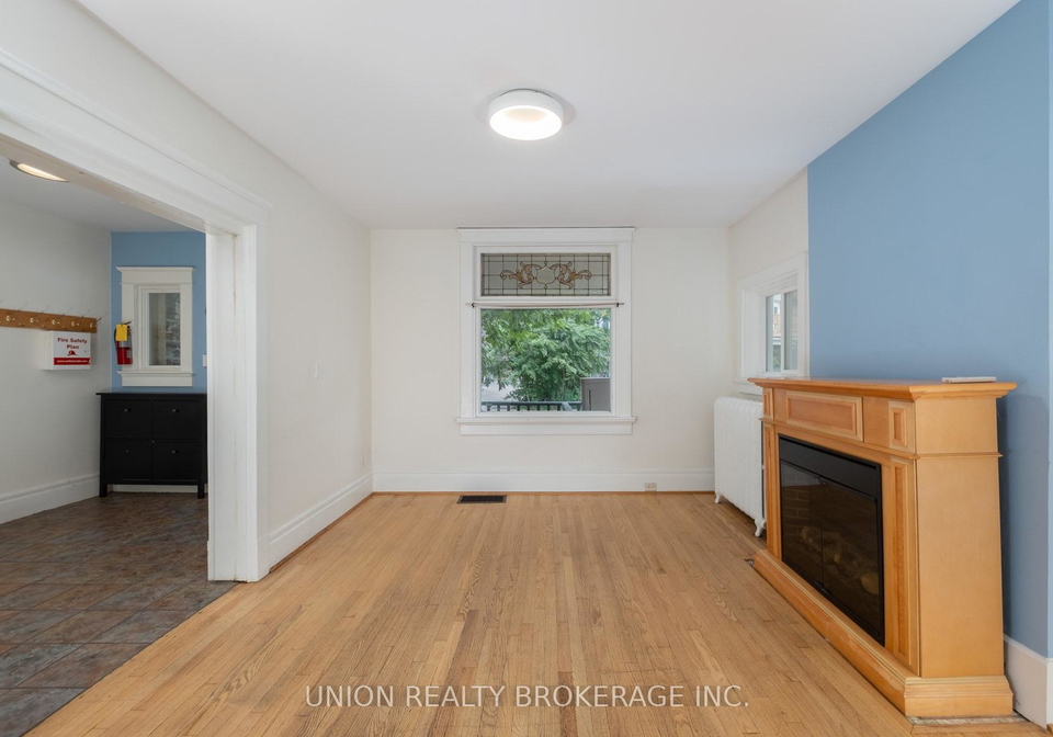 9-simpson-avenue-toronto-toronto-ontario-e13763080