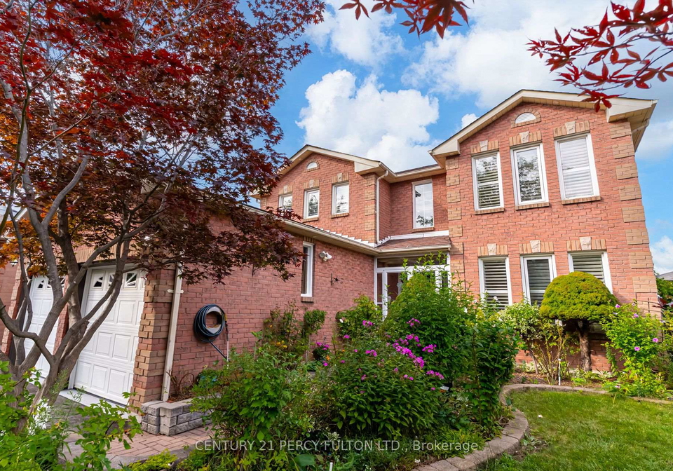 27-dagwell-crescent-ajax-ontario-e13763152