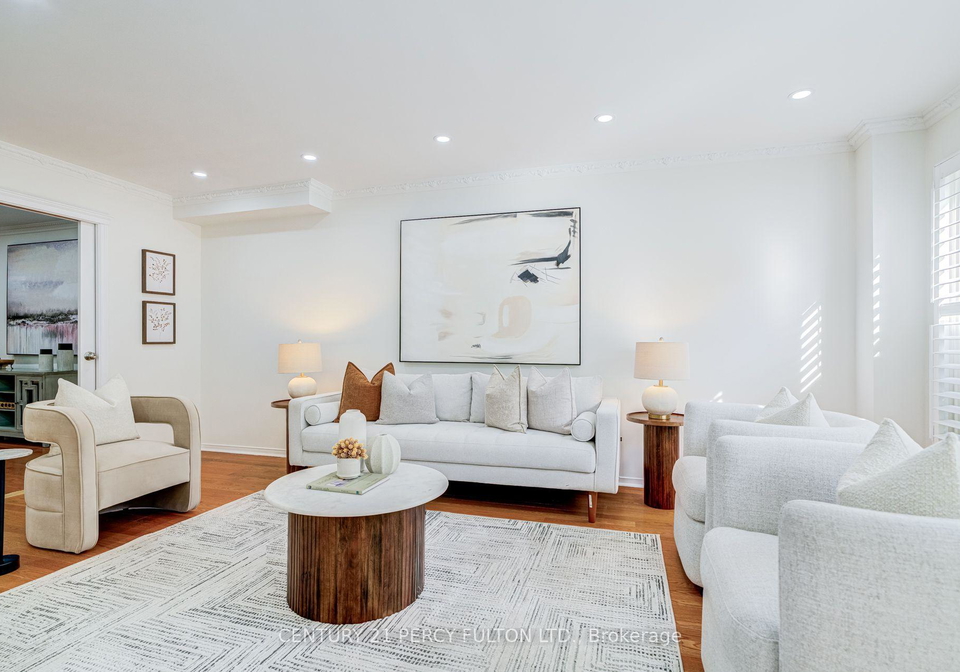 27-dagwell-crescent-ajax-ontario-e13763152