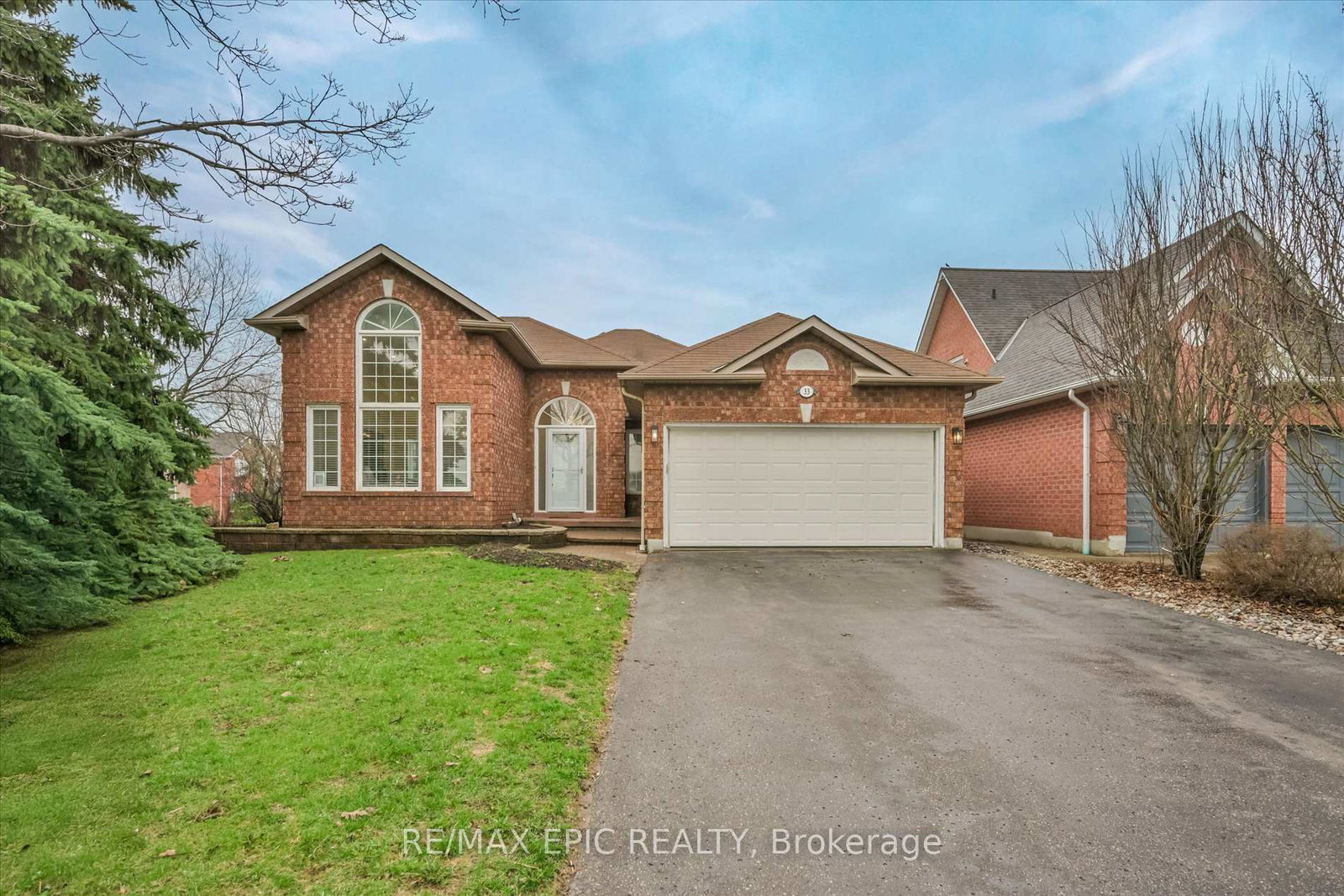 33-emmett-place-whitby-ontario-e13763388