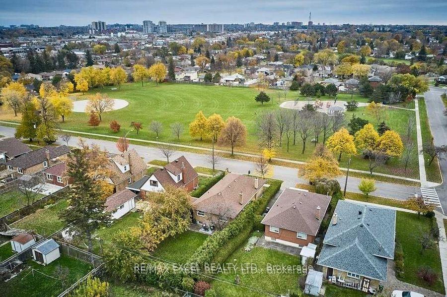 6-glaive-drive-toronto-scarborough-ontario-e13763798
