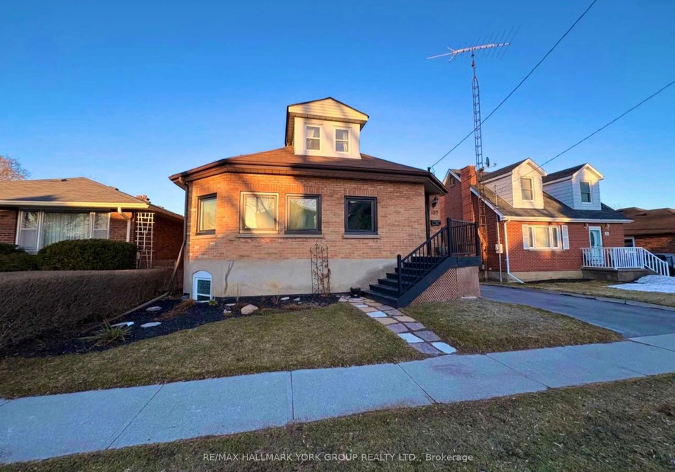 137-rosehill-boulevard-oshawa-ontario-e13765462