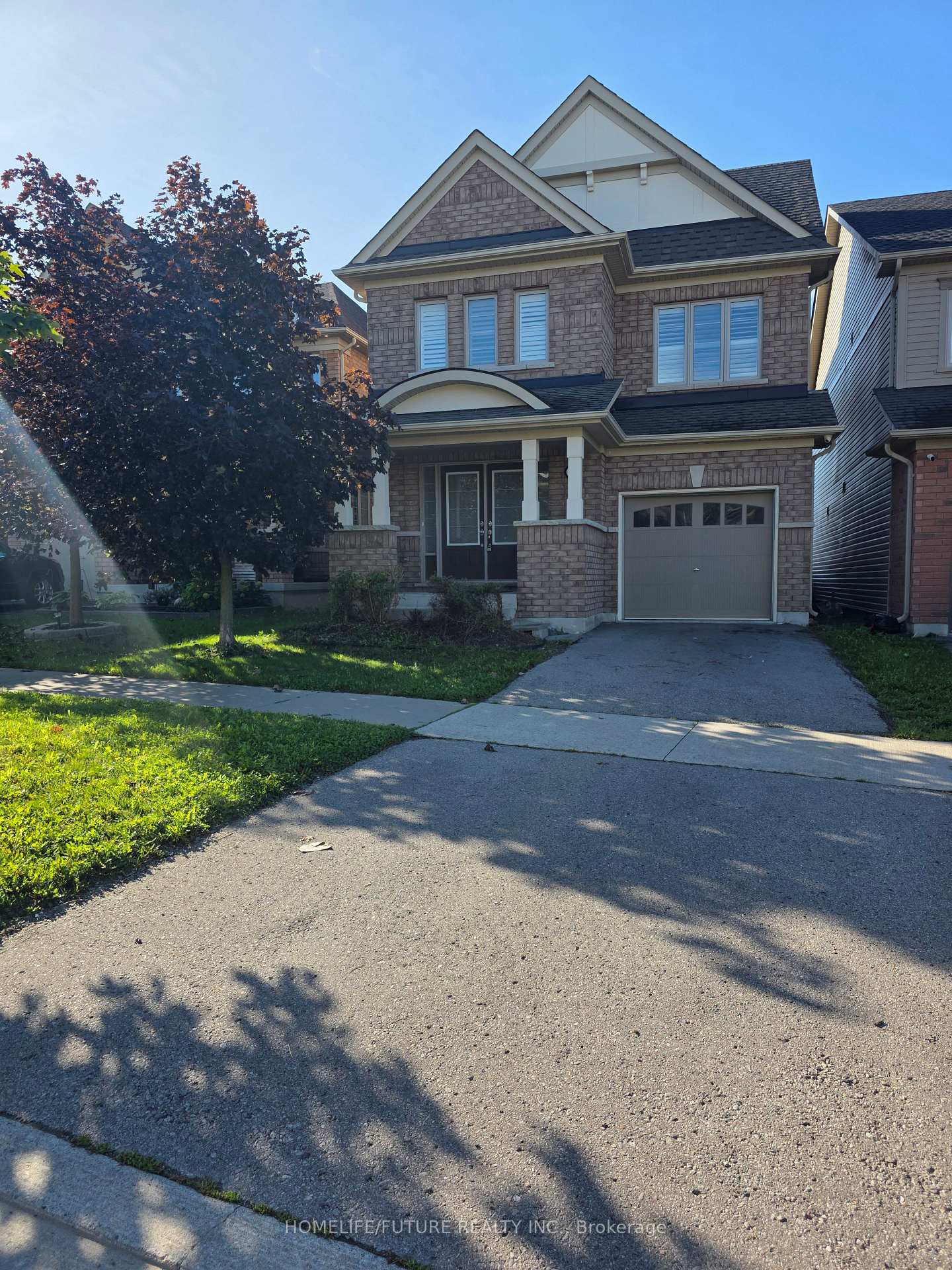 215-windfields-farm-drive-oshawa-ontario-e13769714
