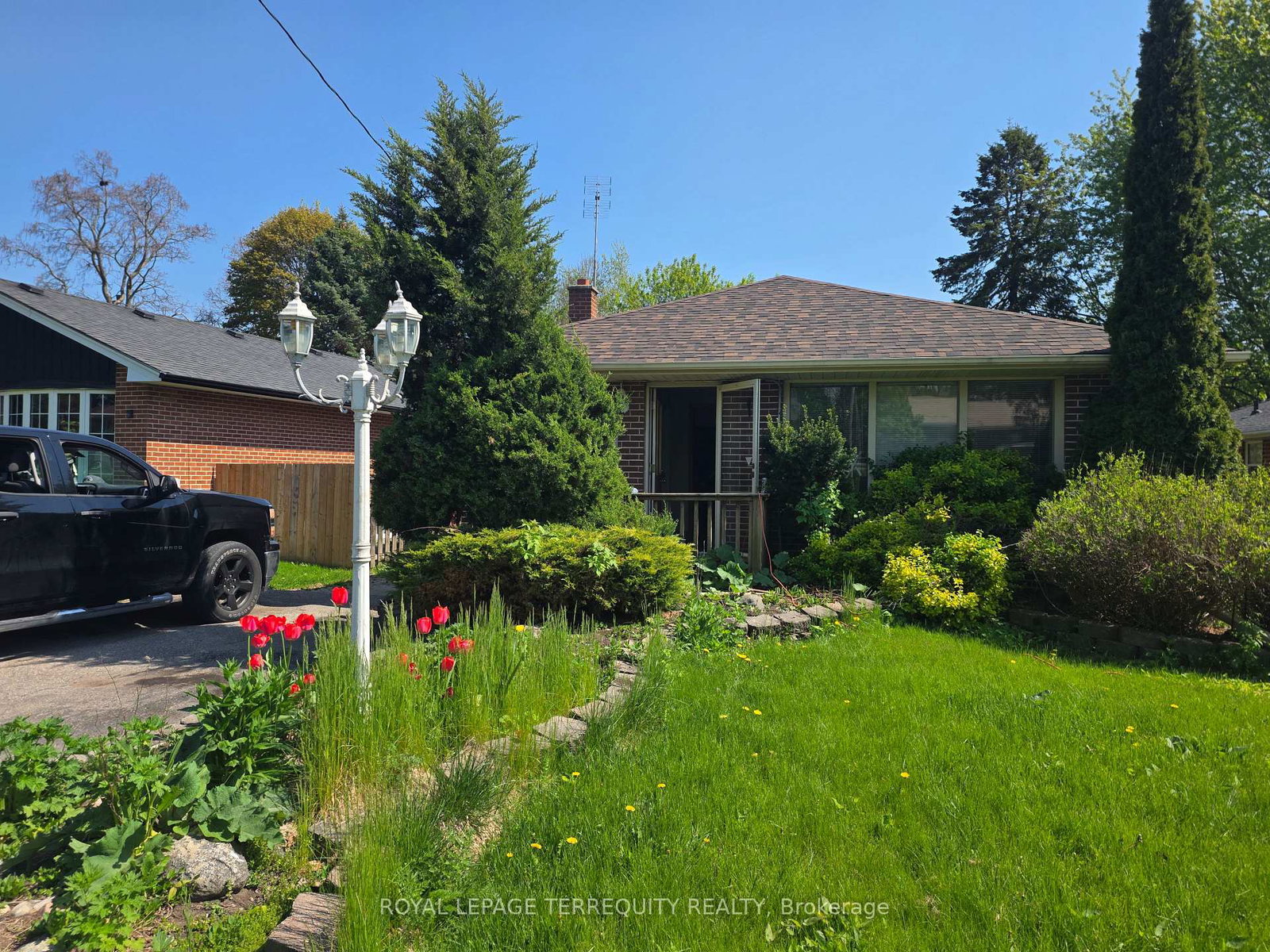 319-hillcroft-street-oshawa-ontario-e13769882