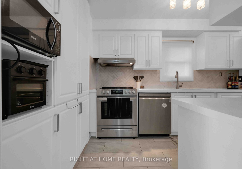 1055-central-park-boulevard-n-oshawa-ontario-e13770474