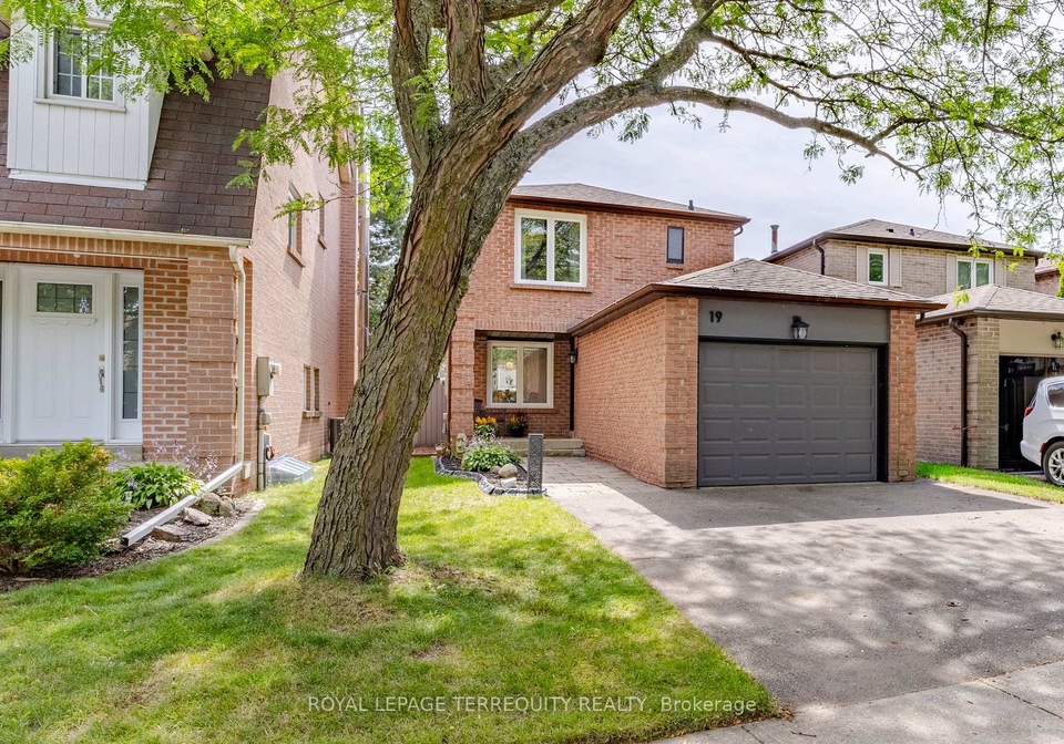 19-brocklesby-crescent-ajax-ontario-e13770920