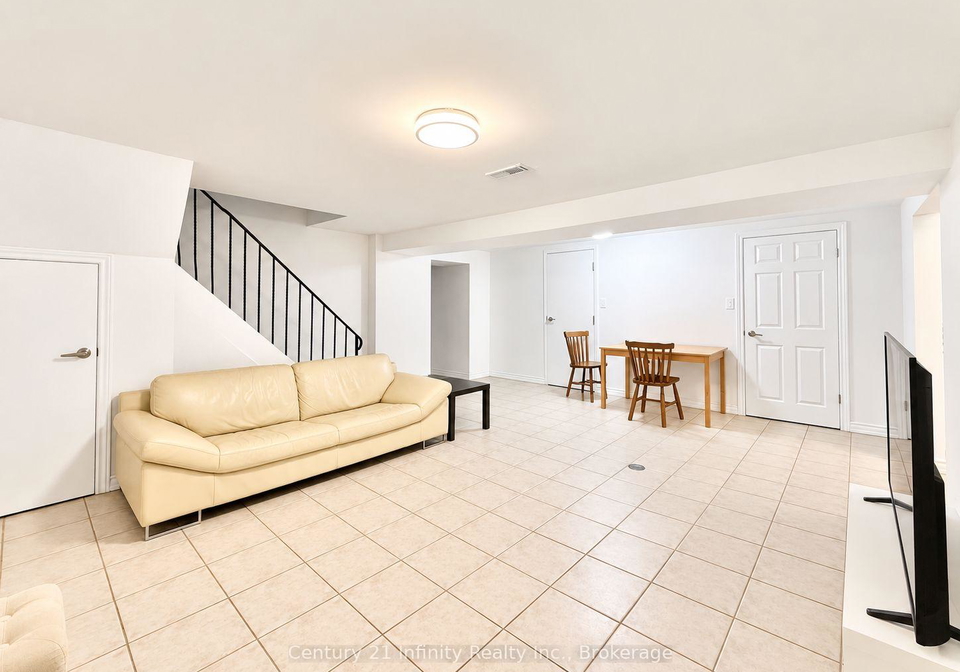 701-maria-street-whitby-ontario-e13770940