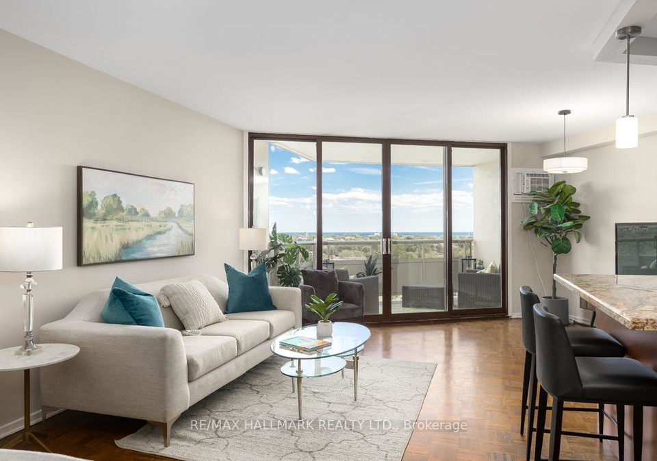 980-broadview-avenue-toronto-east-york-ontario-e13771048