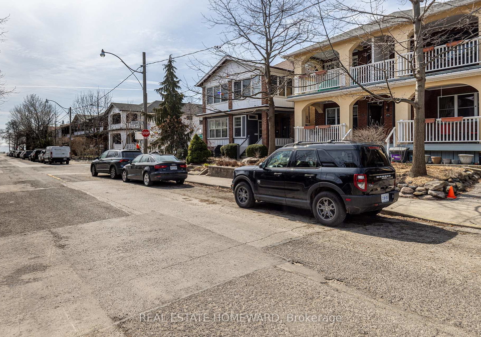 52-wineva-avenue-toronto-toronto-ontario-e13771192