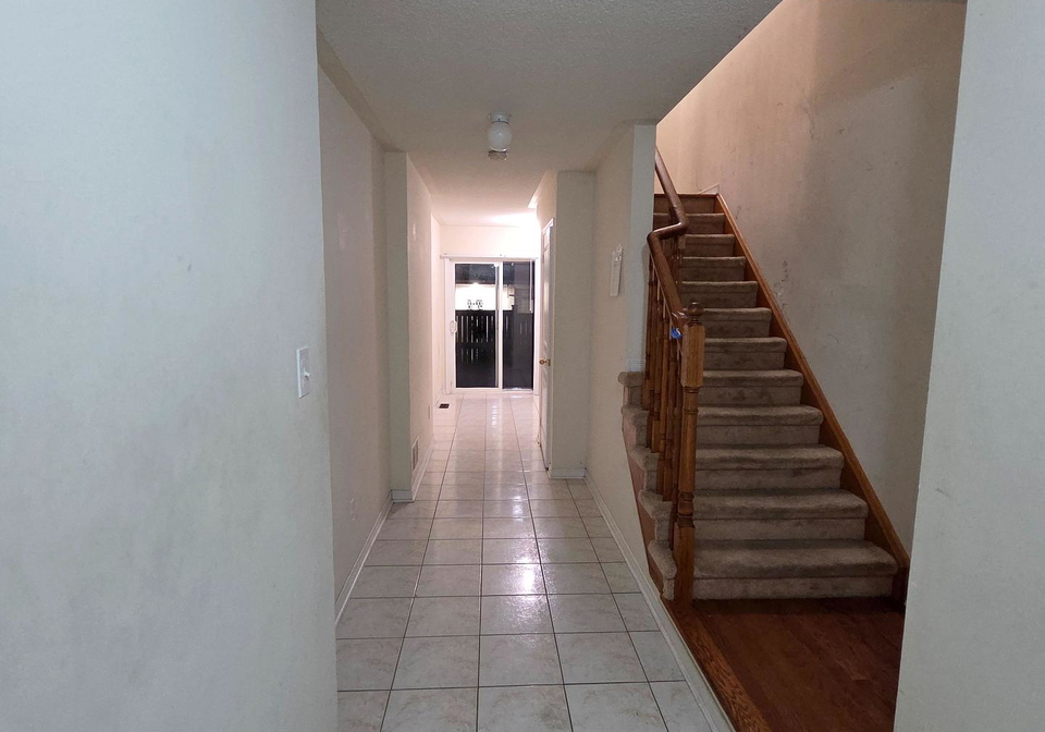 5-curran-hall-crescent-toronto-scarborough-ontario-e13771620