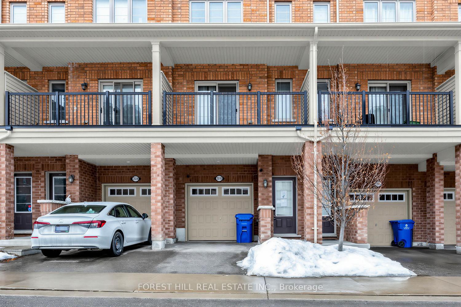 2516-rosedrop-path-oshawa-ontario-e13772042