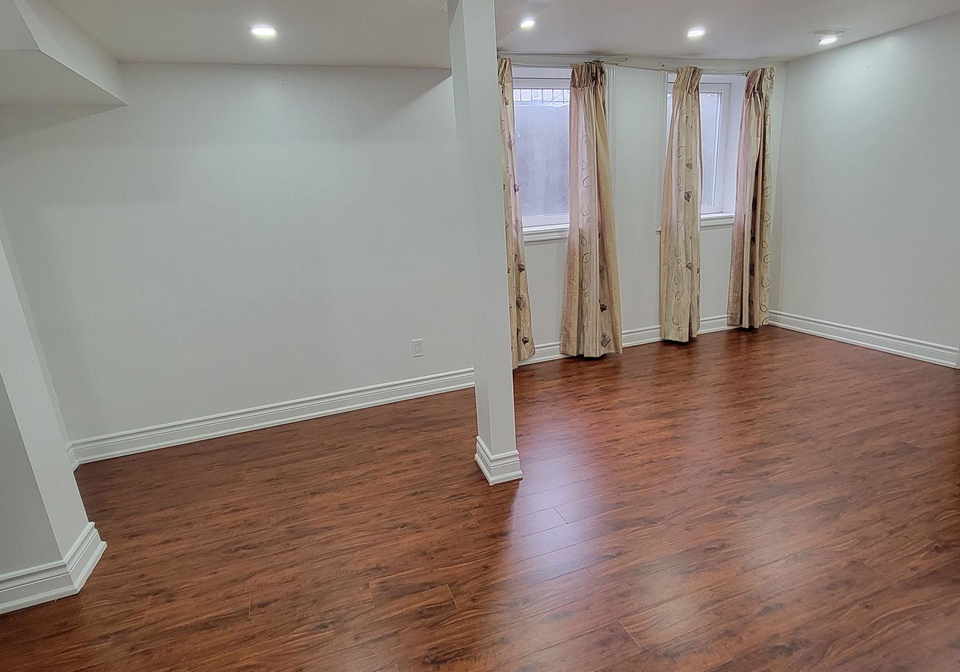 1-netherway-crescent-ajax-ontario-e13773078