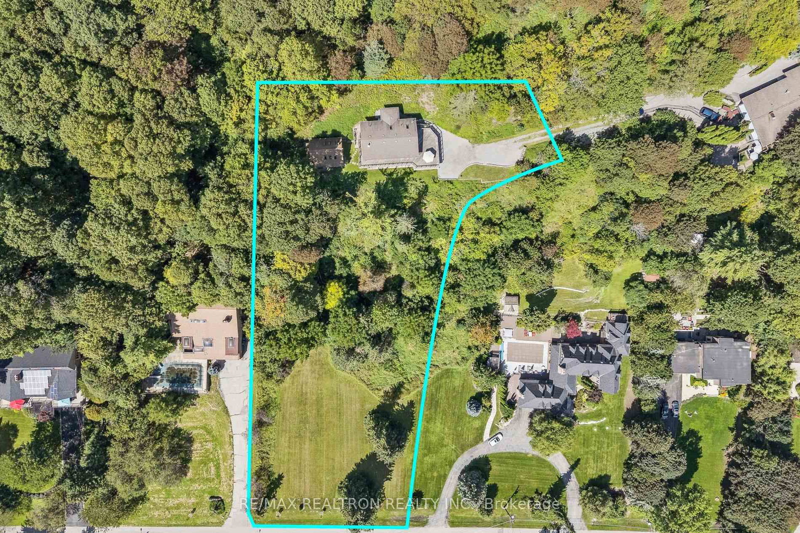 1-ledge-road-toronto-scarborough-ontario-e13773228