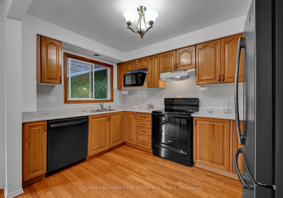 963-renfrew-court-oshawa-ontario-e13773534