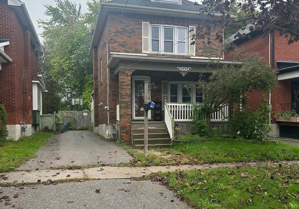 27-buckingham-avenue-oshawa-ontario-e13773742