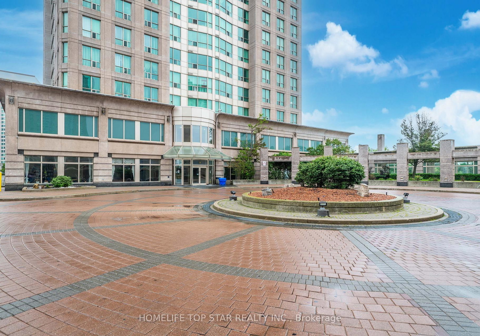 8-lee-centre-drive-toronto-scarborough-ontario-e13773836