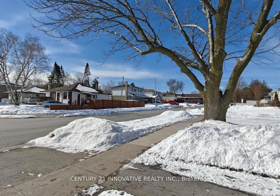 748-krosno-boulevard-pickering-ontario-e13774002