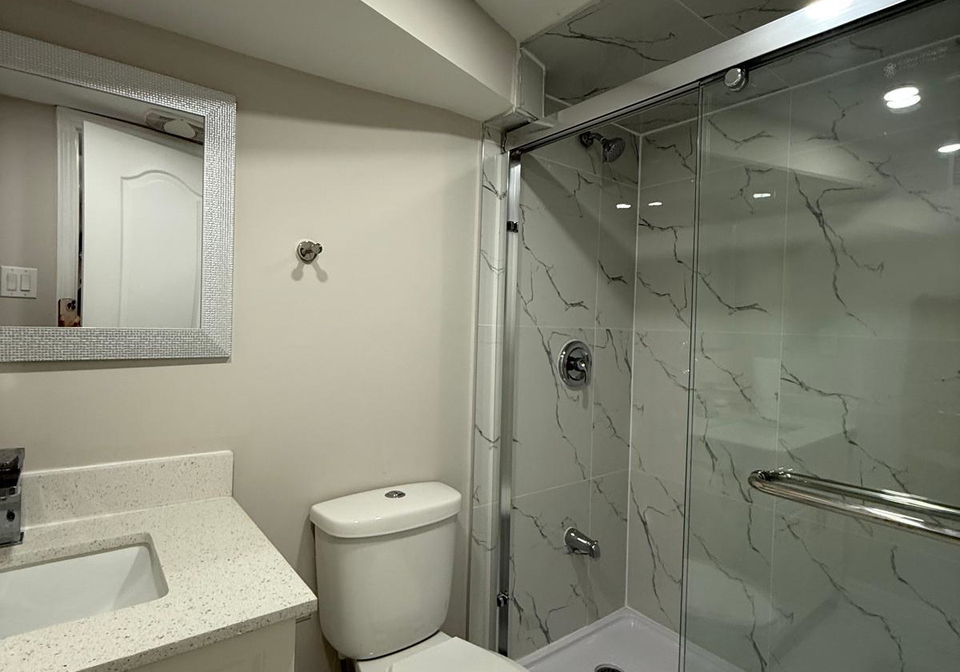 204-montgomery-avenue-whitby-ontario-e13774526