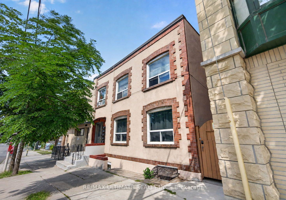 2360-queen-street-e-toronto-toronto-ontario-e13774646