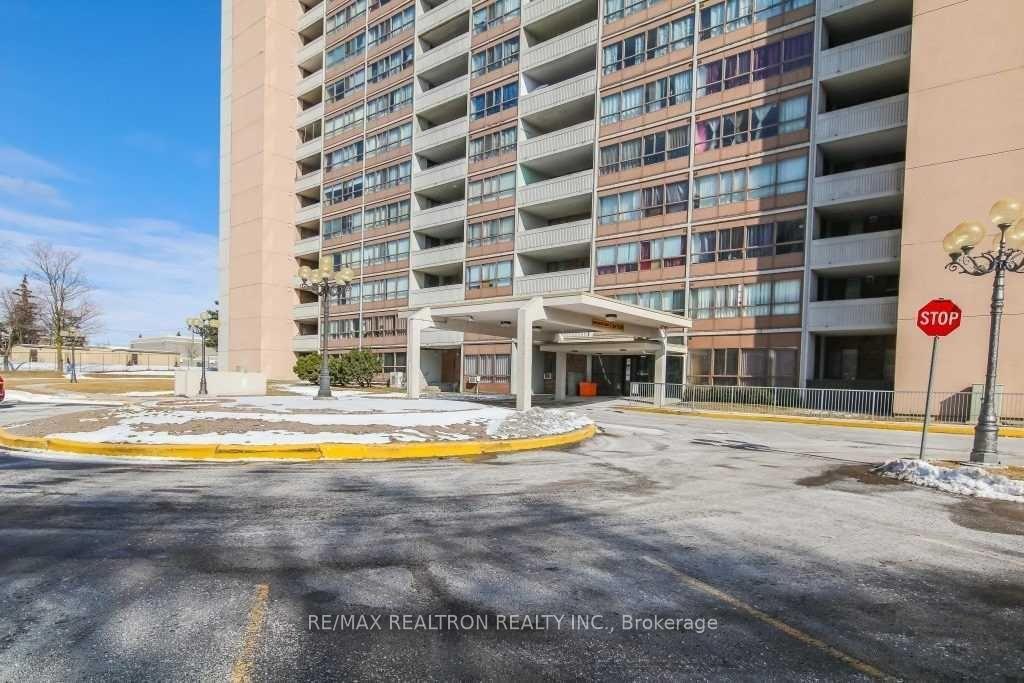 3380-eglinton-avenue-toronto-scarborough-ontario-e13775552