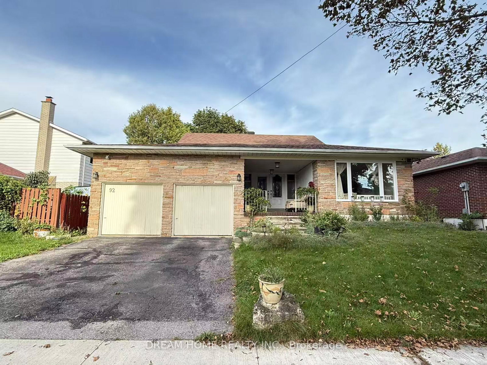 92-rainier-square-toronto-scarborough-ontario-e13775784