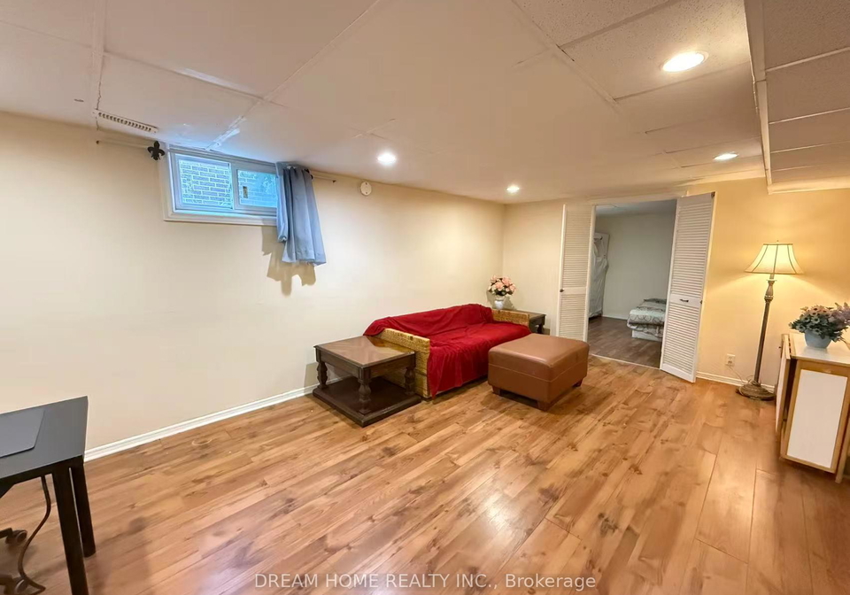 92-rainier-square-toronto-scarborough-ontario-e13775784