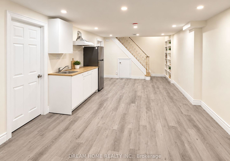 70-rainier-square-toronto-scarborough-ontario-e13775812