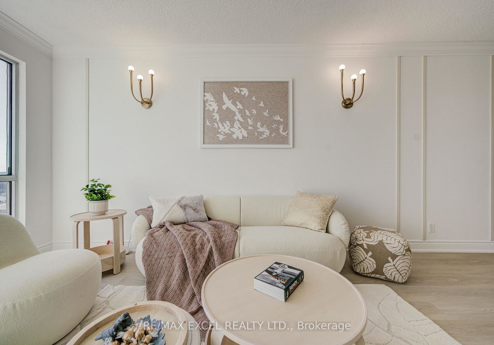8-lee-centre-drive-toronto-scarborough-ontario-e13775814