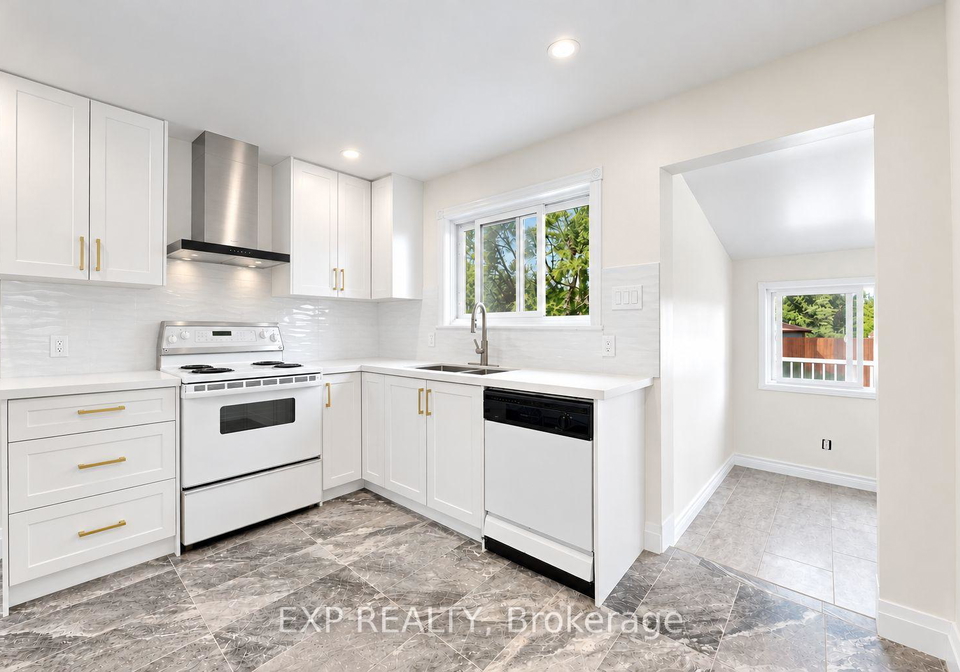 335-perry-street-whitby-ontario-e13775906