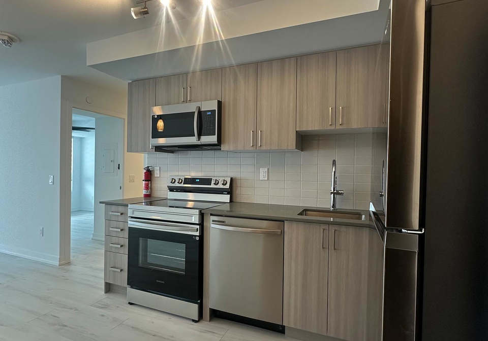 1435-celebration-drive-pickering-ontario-e13776342