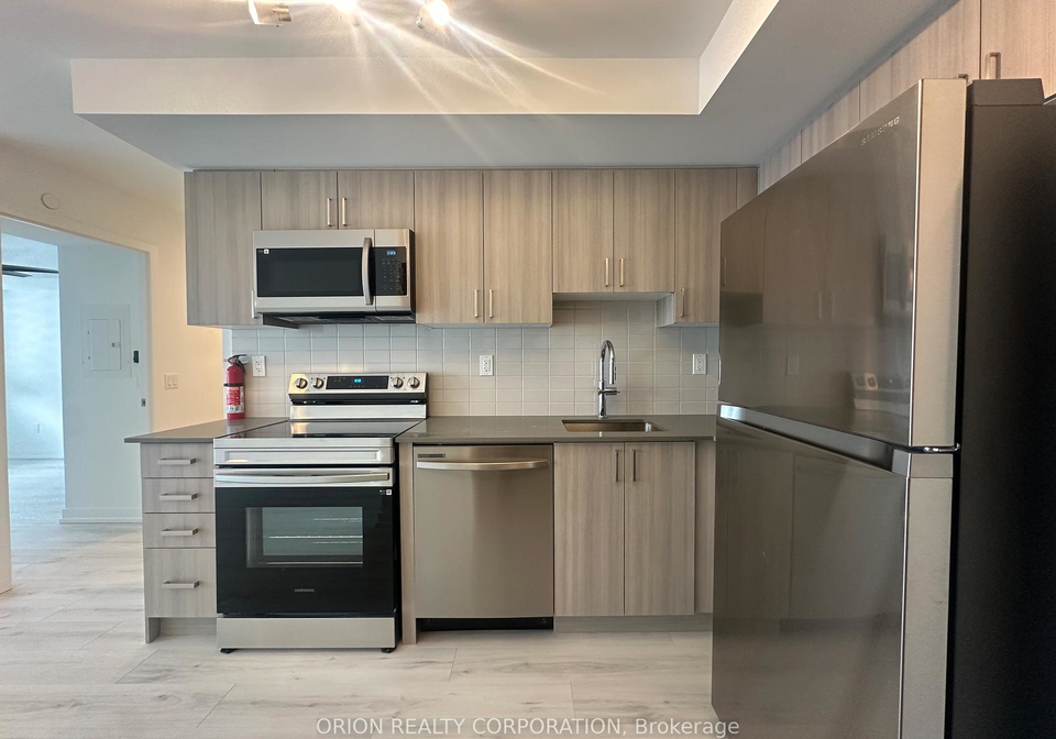 1435-celebration-drive-pickering-ontario-e13776342