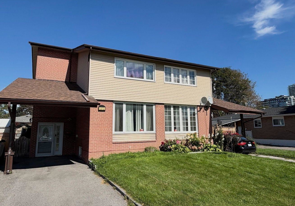 1372-tatra-drive-pickering-ontario-e13776406