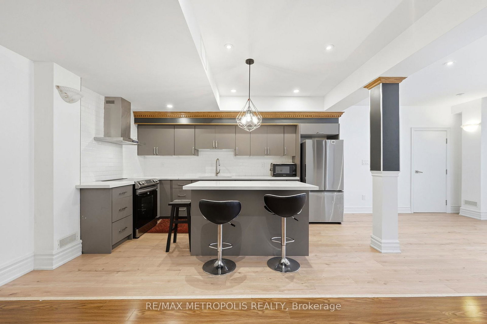 2-denvale-road-toronto-east-york-ontario-e13776420