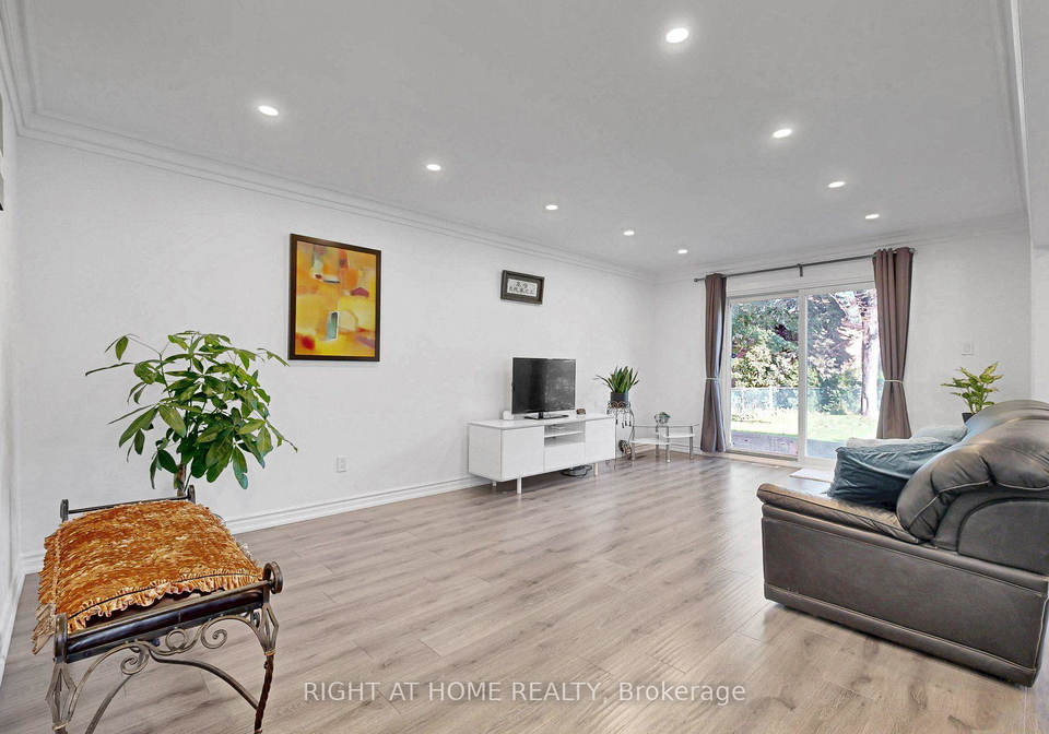 77-pebblehill-square-toronto-scarborough-ontario-e13776568