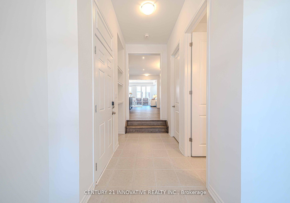 1849-passionfruit-grove-pickering-ontario-e13776640