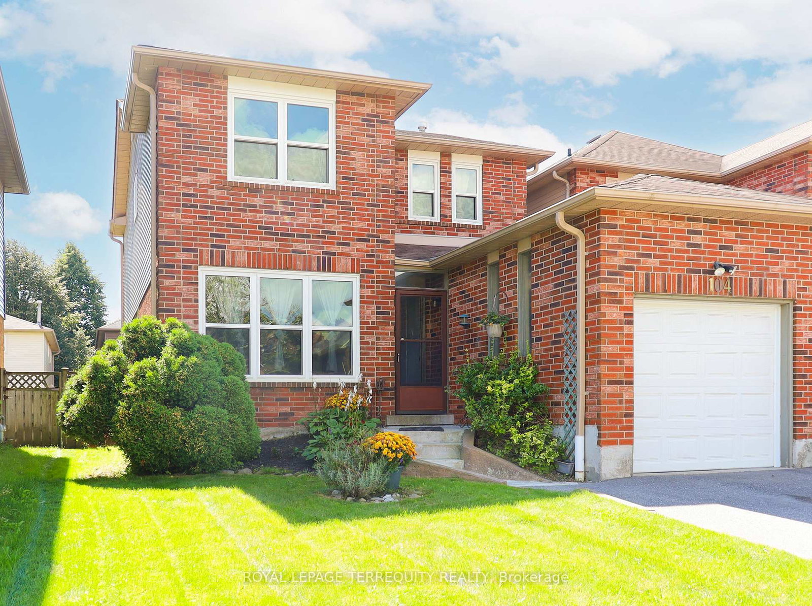 104-gates-crescent-ajax-ontario-e13776708