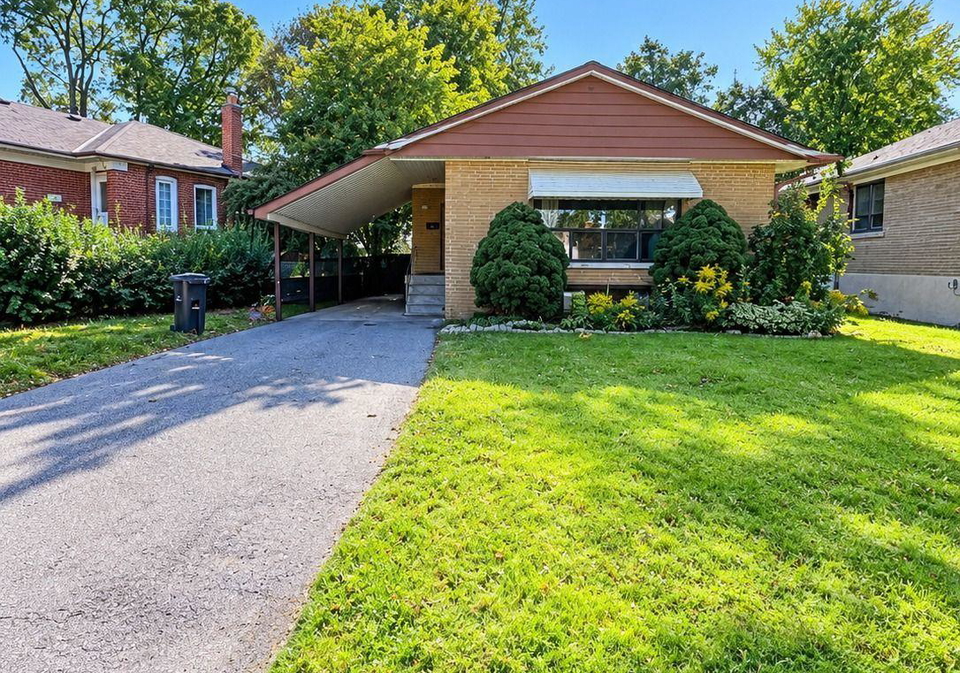 21-mackinac-crescent-toronto-scarborough-ontario-e13777130