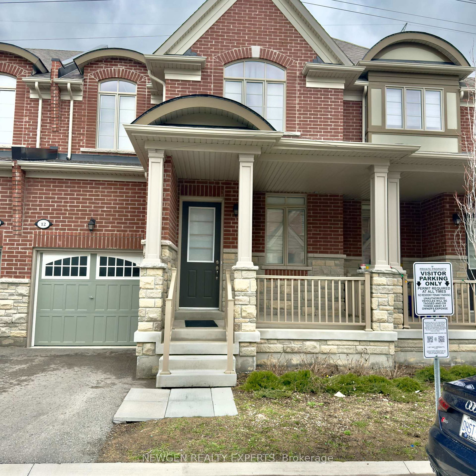 12-cachia-lane-ajax-ontario-e13777148