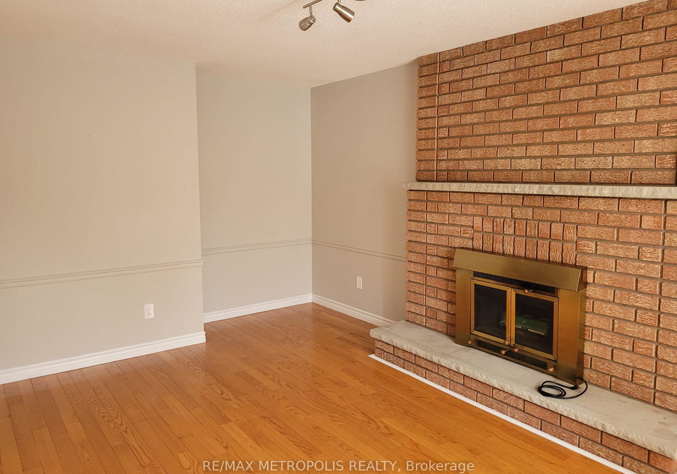 83-windrush-trail-toronto-scarborough-ontario-e13777780