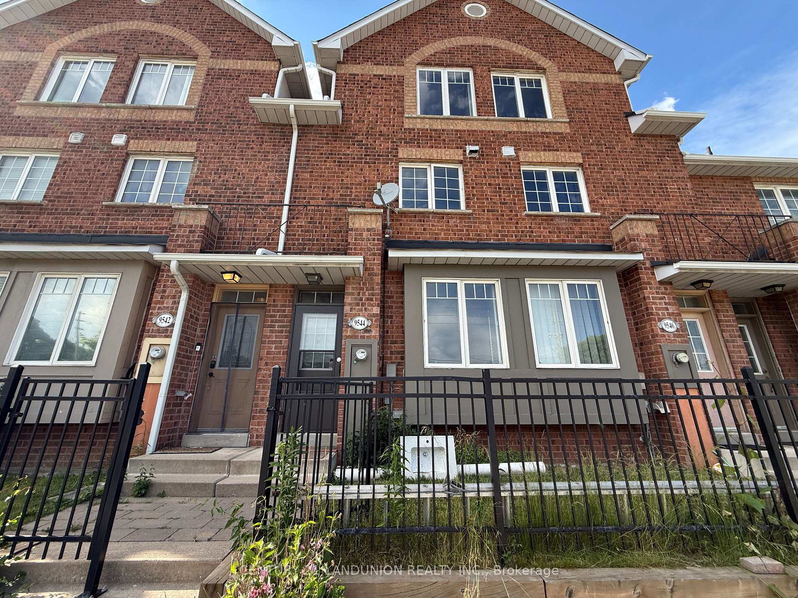9544-sheppard-avenue-e-toronto-scarborough-ontario-e13777792