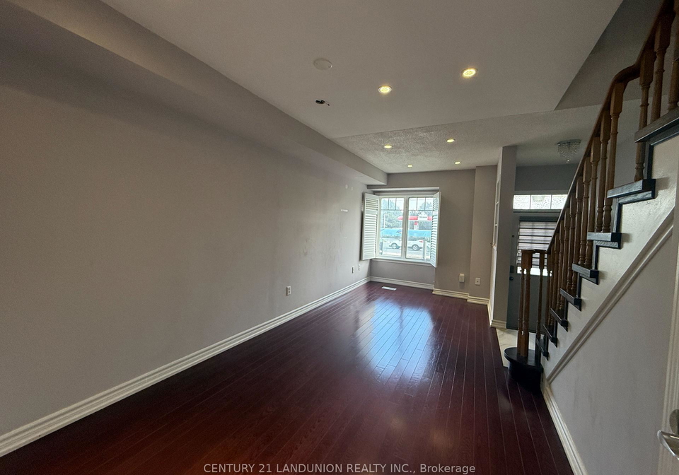 9544-sheppard-avenue-e-toronto-scarborough-ontario-e13777792