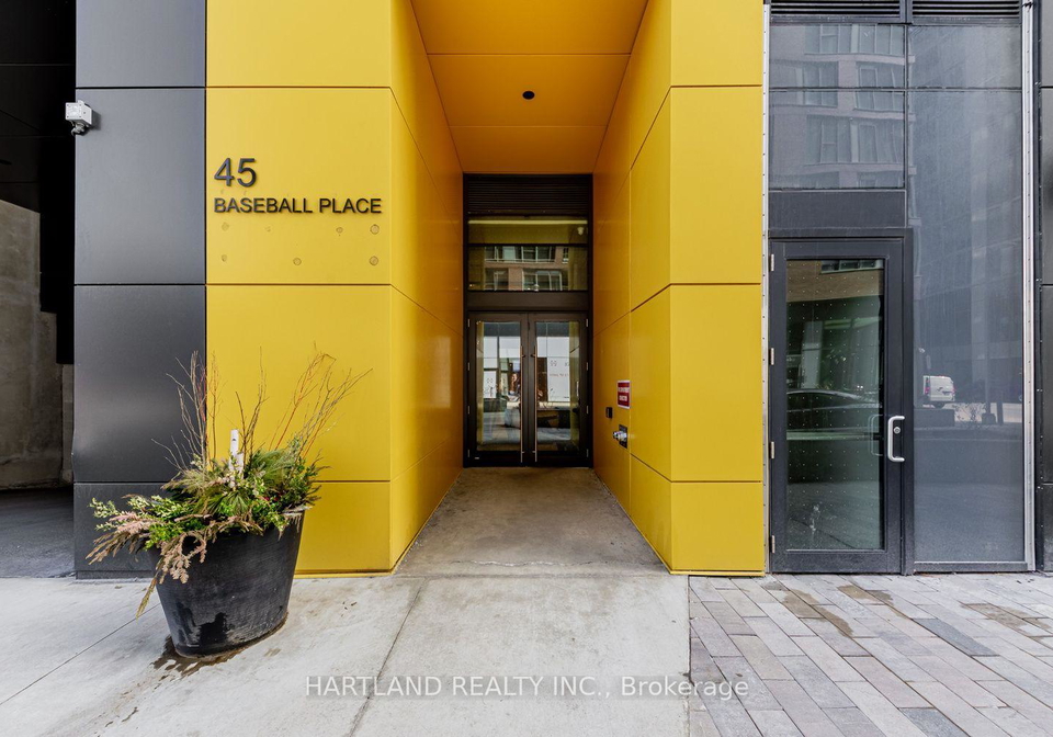 45-baseball-place-toronto-toronto-ontario-e13777988