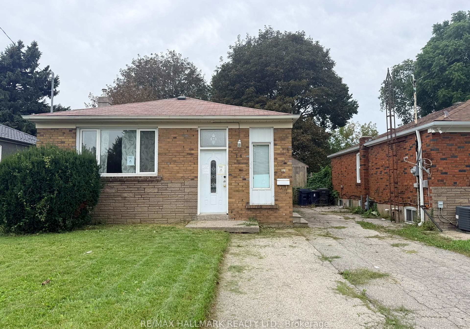 14-lombardy-crescent-toronto-scarborough-ontario-e13778384