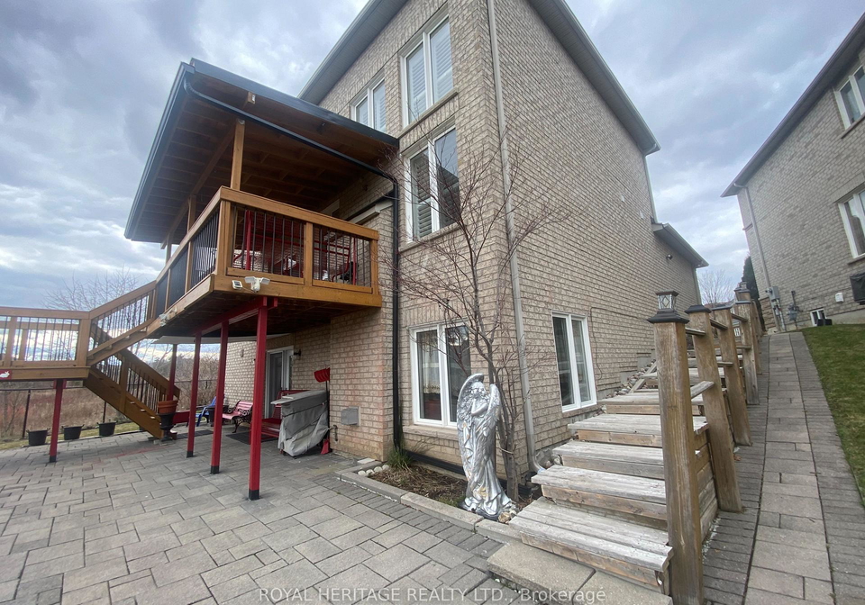 15-sirius-crescent-toronto-scarborough-ontario-e13778774