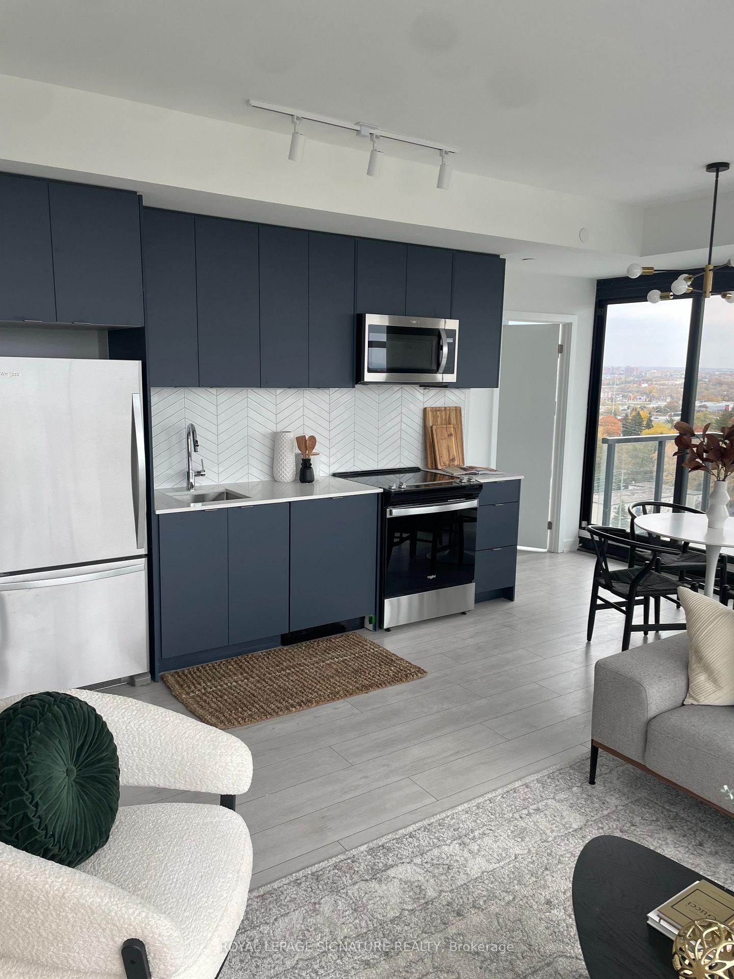 1606-charles-street-e-whitby-ontario-e13779226