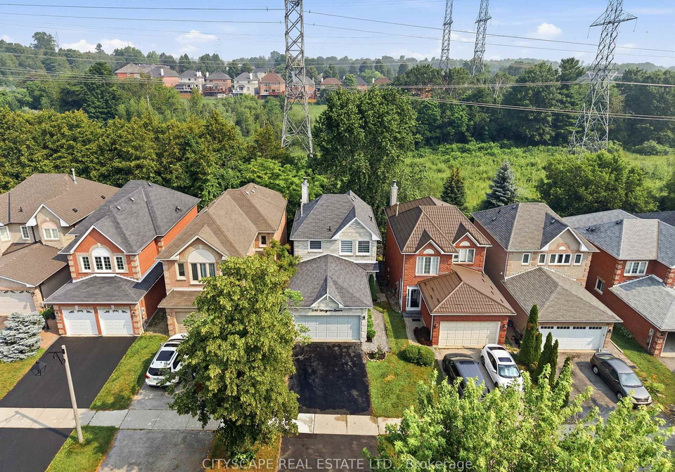 1143-windgrove-square-pickering-ontario-e13779432