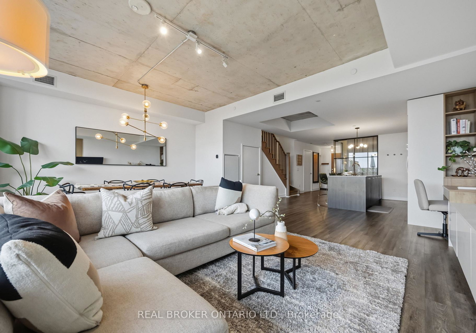 15-baseball-place-toronto-toronto-ontario-e13779662