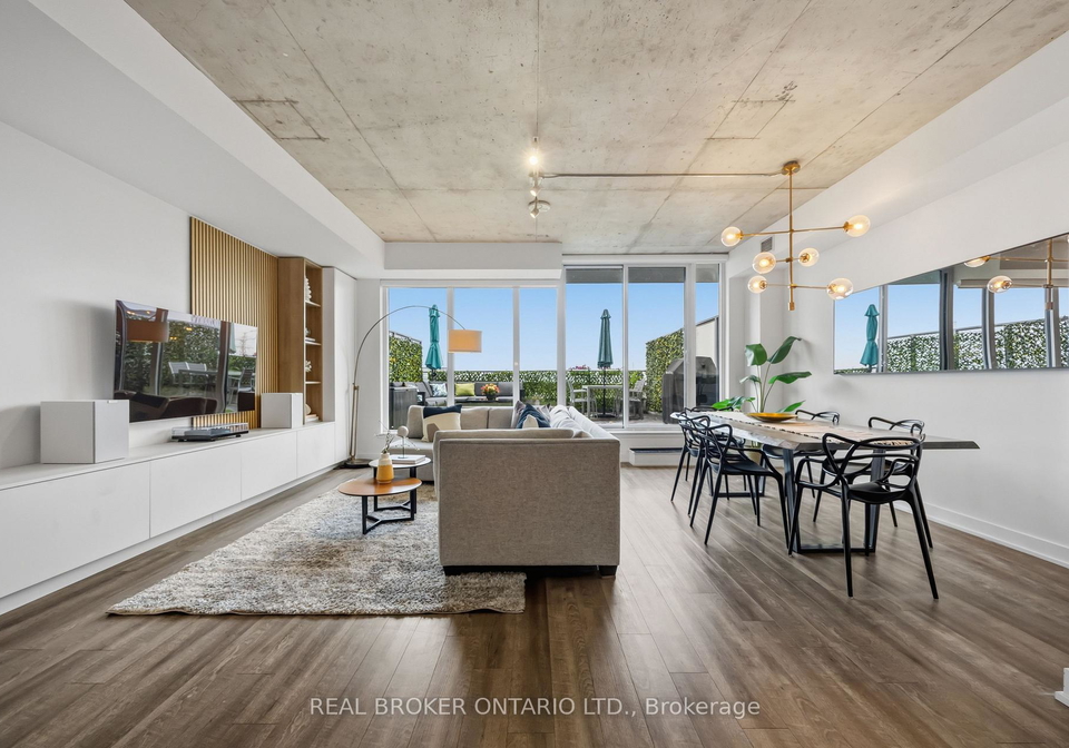 15-baseball-place-toronto-toronto-ontario-e13779662
