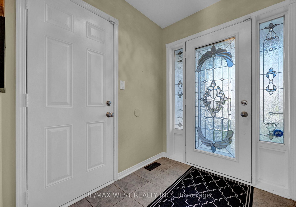 1210-meath-drive-oshawa-ontario-e13779716